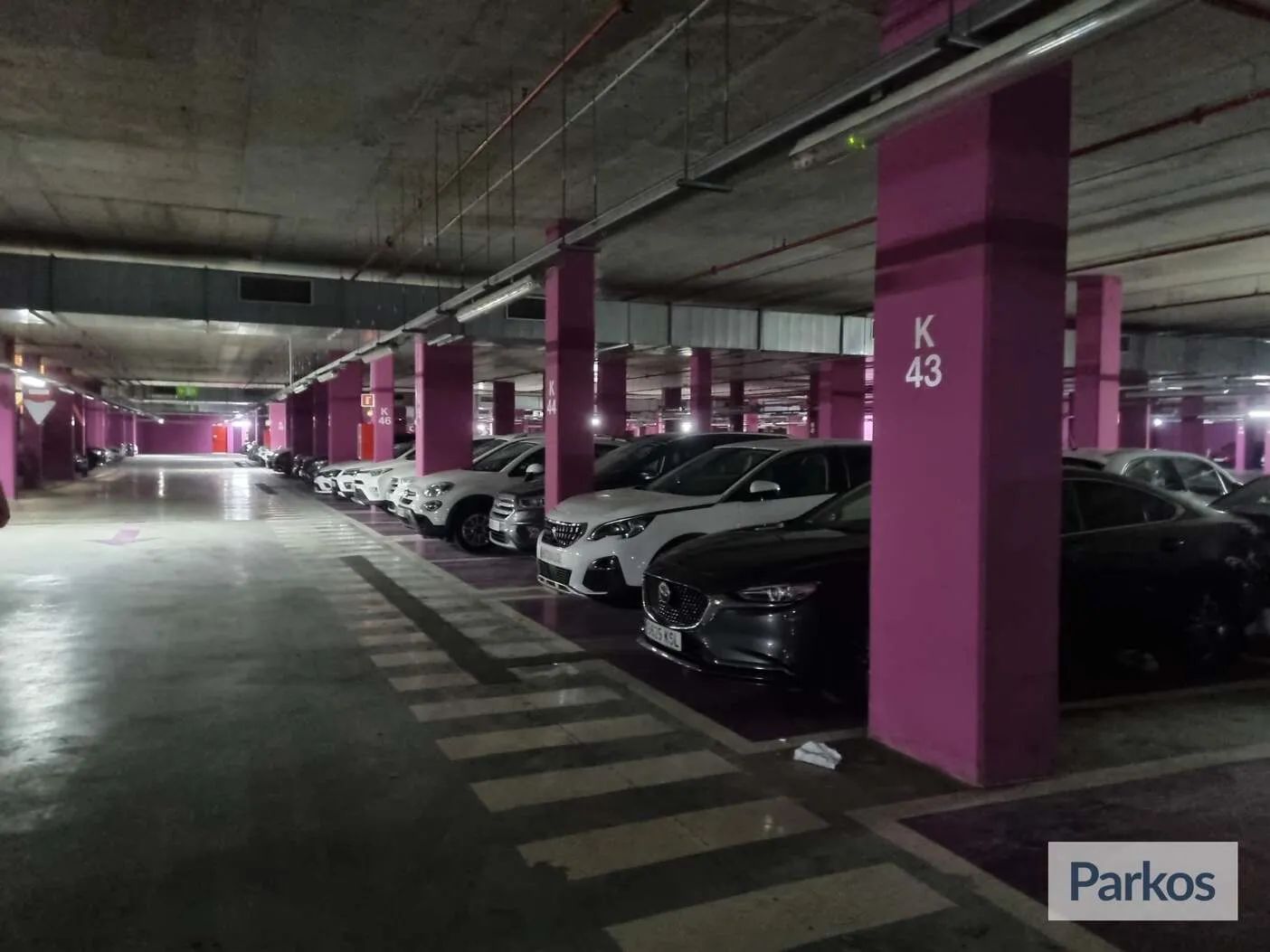 Apark Me - Parking Aeropuerto Barcelona - picture 1